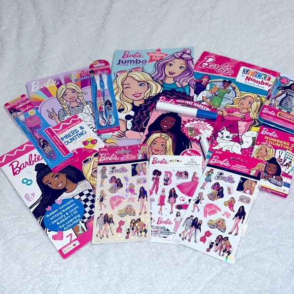 Barbie Bundle - Picture 5 of 10